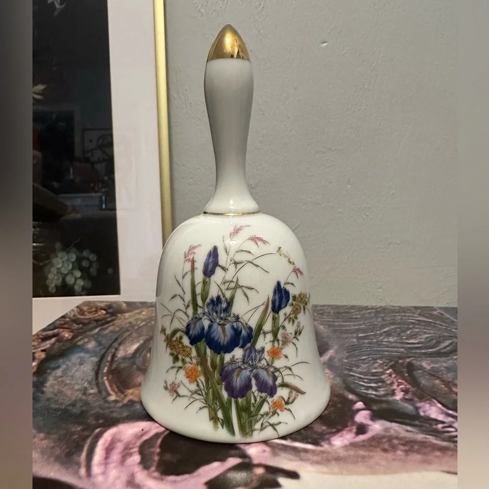 Vintage Japanese Inarco Floral Ceramic Bell with Handle - Cream and Gold